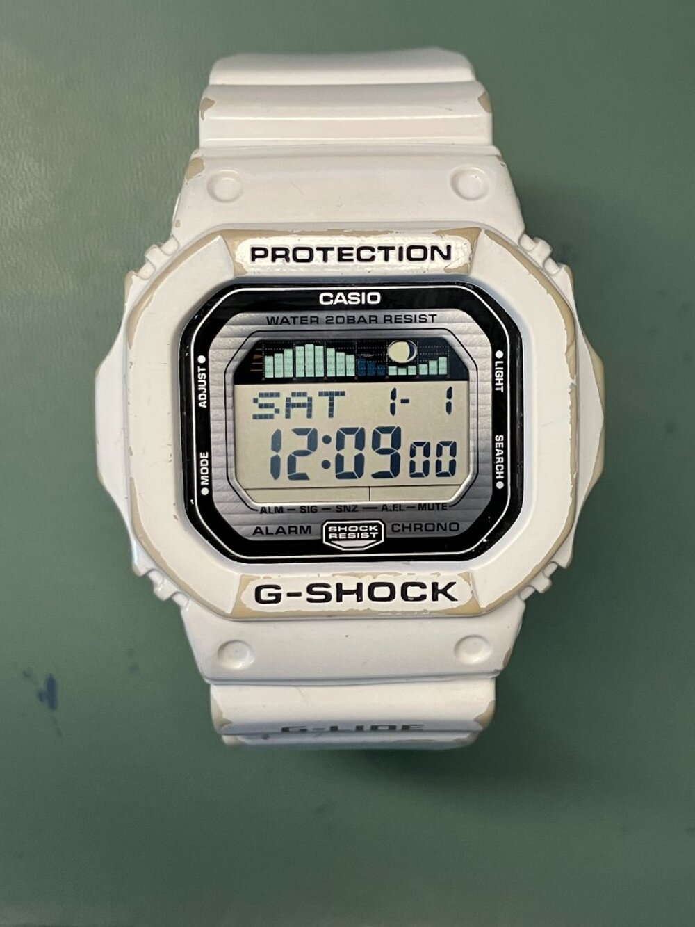 Casio G-Shock G-LIDE GLX-5600 white digital watch